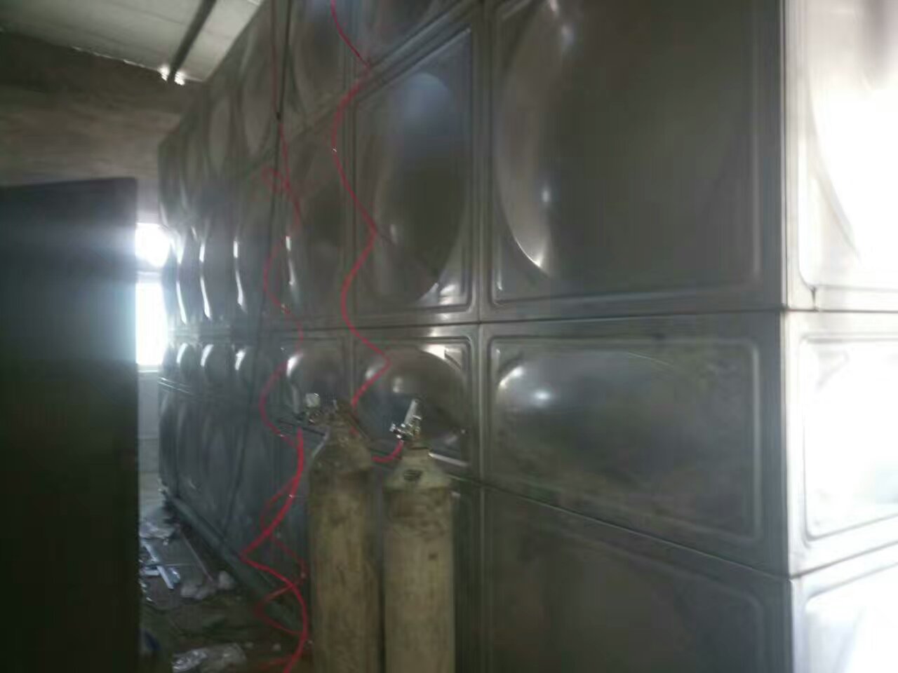 �����в��P�ˮ��S��